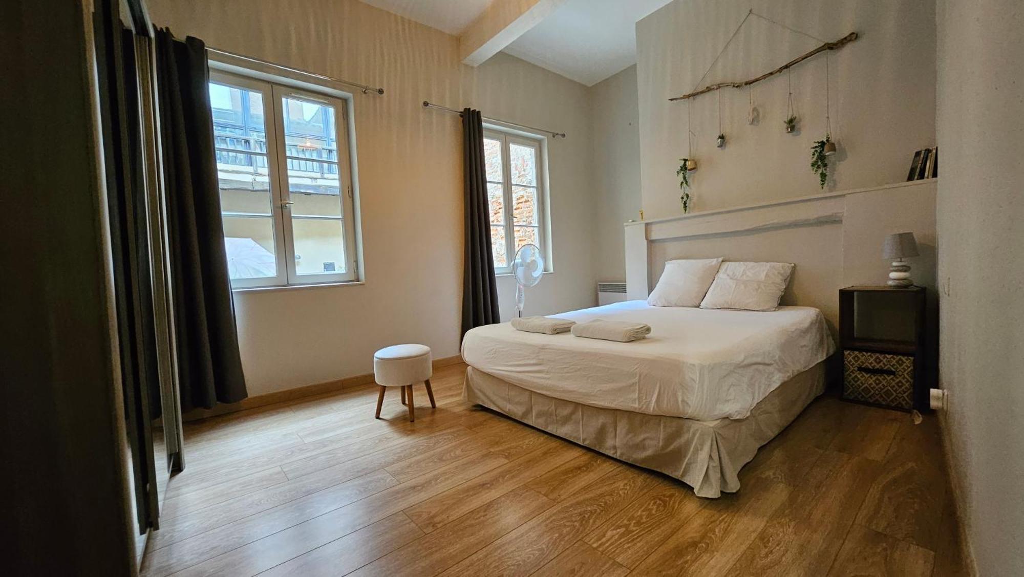 Апартаменты Le Patio St Etienne - Cite Episcopale - Parking Inclus Альби Экстерьер фото