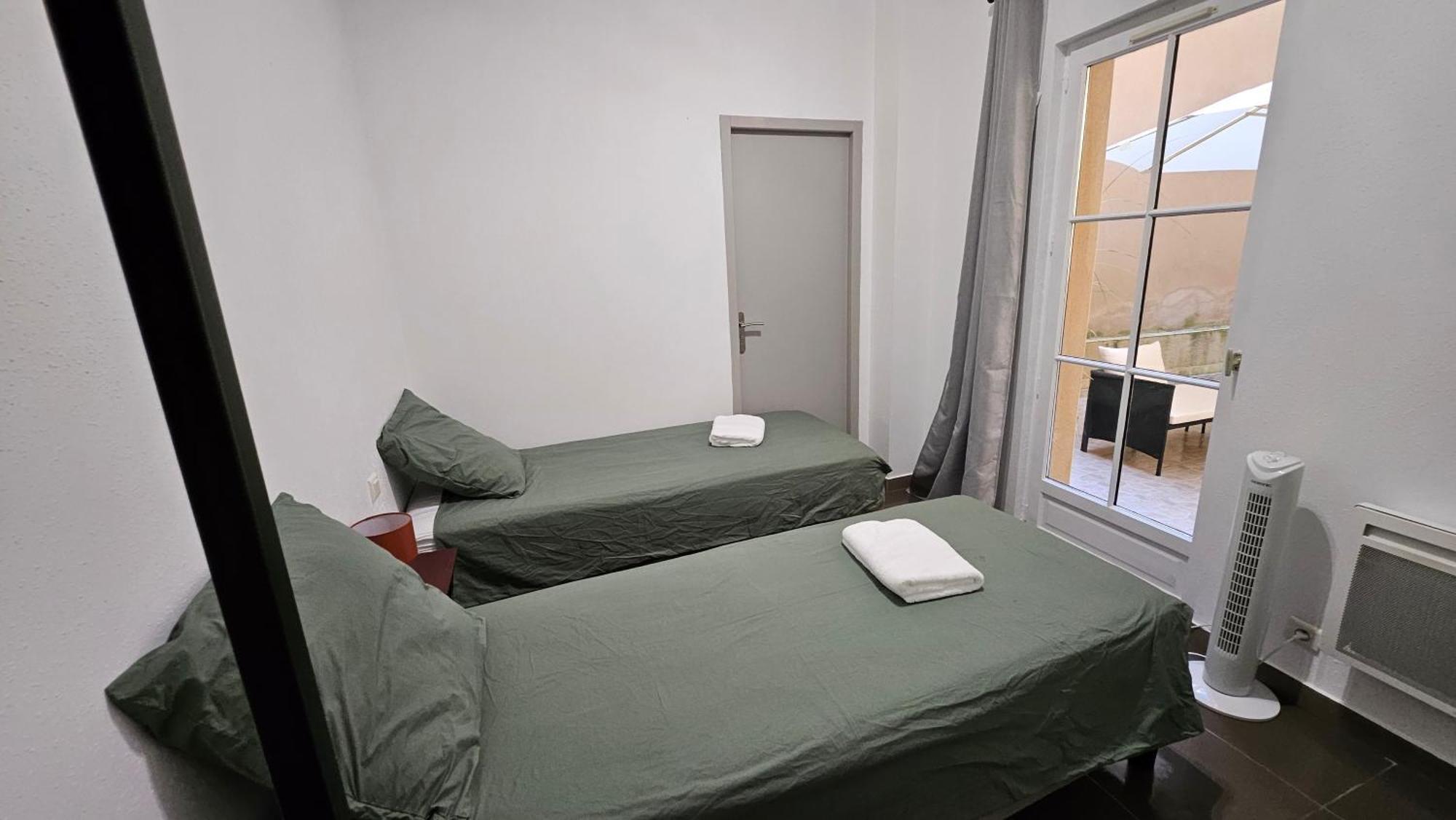 Апартаменты Le Patio St Etienne - Cite Episcopale - Parking Inclus Альби Экстерьер фото